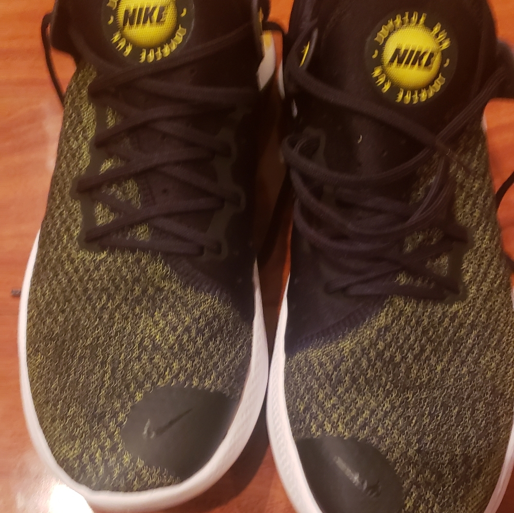 A pair of clean Nike Joyride Run